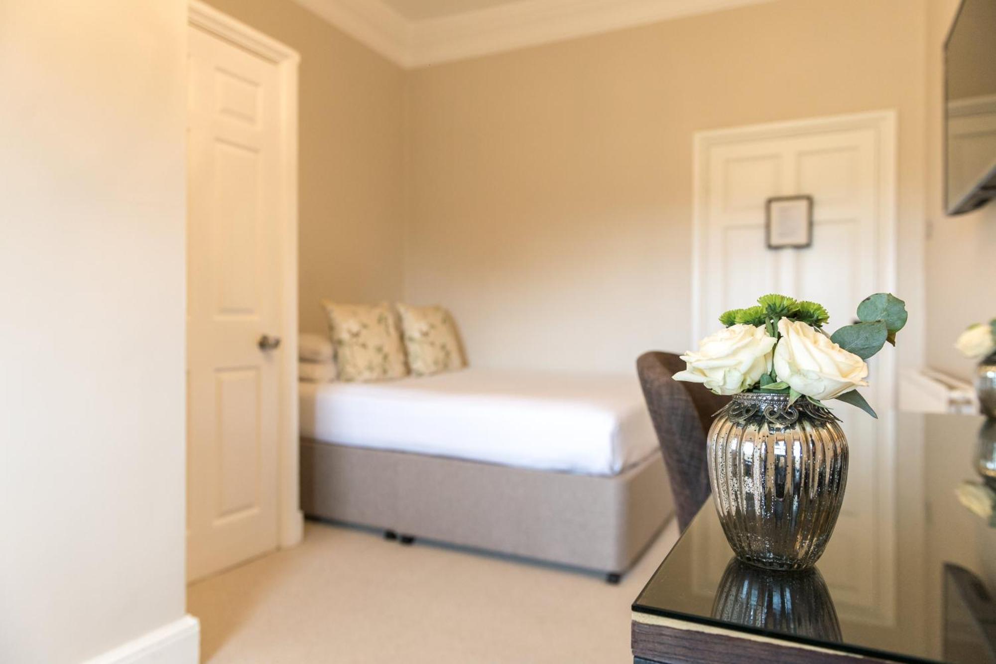Highfield Park Hotel Hook  Luaran gambar