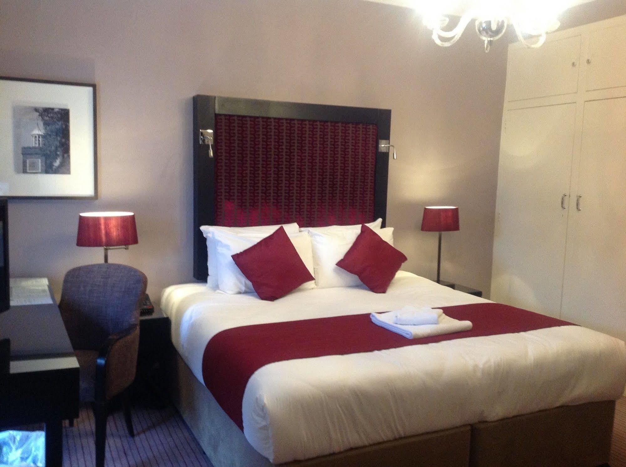 Highfield Park Hotel Hook  Luaran gambar
